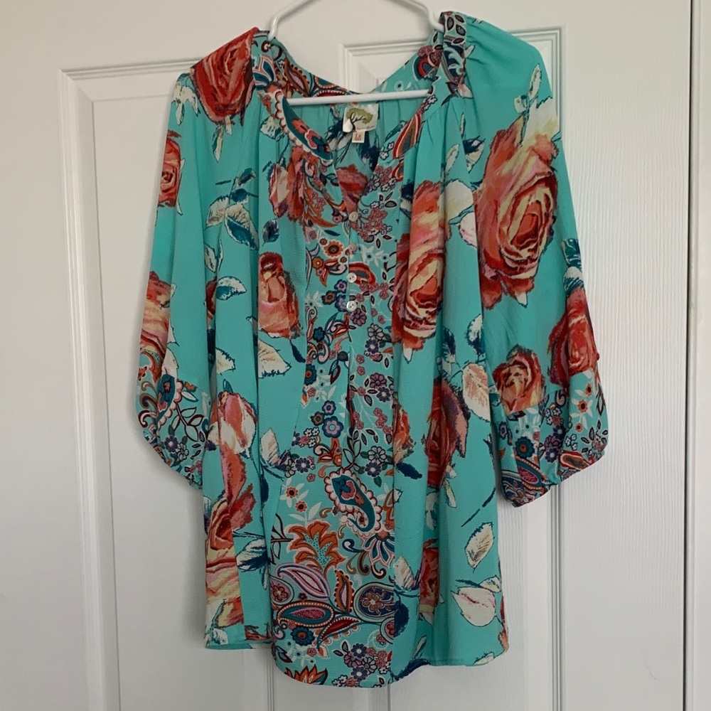 Fig and Flower Top